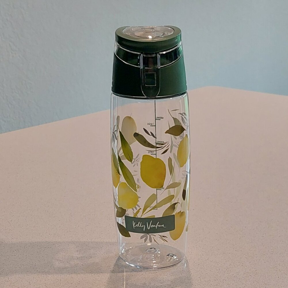 Kelly Ventura 20oz Plastic Water Bottle with Lid